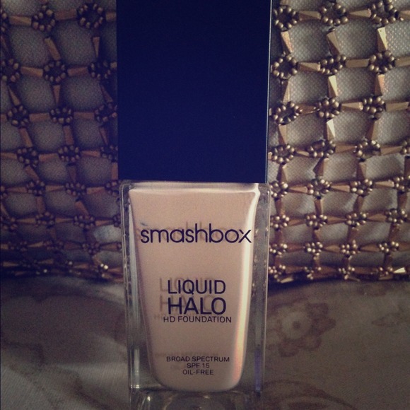 Smashbox Halo Liquid Foundation - Shade 2