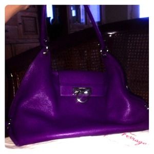 Salvatore Ferragamo "FANISA"