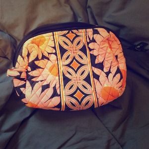 Cosmetic bag
