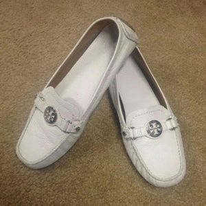 Tory Burch white leather loafers sz 10.5