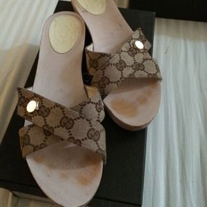 Gucci sandals