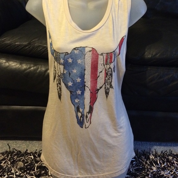 Cutoff Skull Tank. Size Small