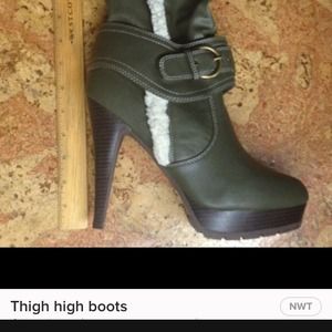 ThighHigh for Ariakas