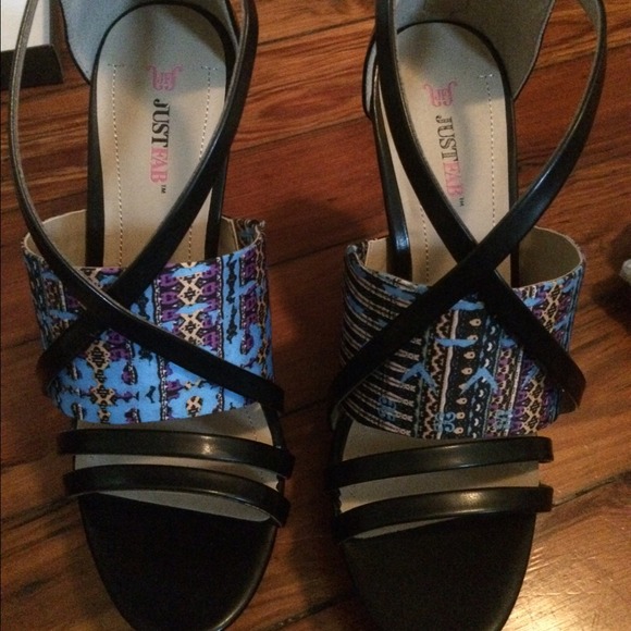 JustFab Black & Blue Aztec High Wedges Size 8.5/9