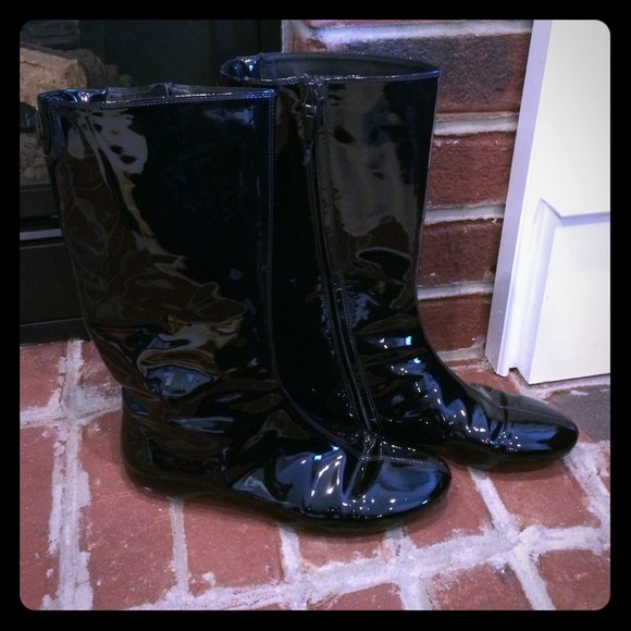 Authentic Burberry rain boots 38.5