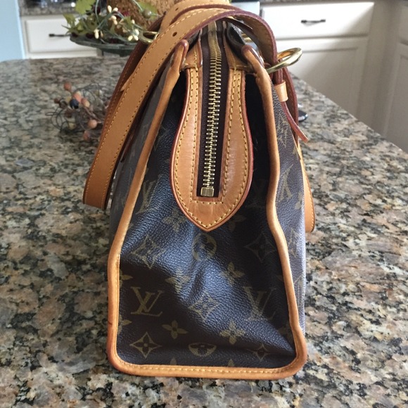 🚫🚫🚫🚫🚫🚫SOLD Louis Vuitton Popincourt Haute - Picture 2 of 4