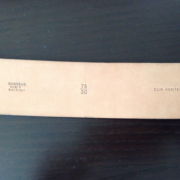 ⛔️SOLD⛔️Chanel Silver Logo Belt - Picture 2 of 3