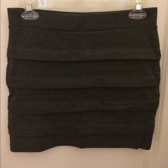Basic House Dark Gray Stretch Mini Skirt Size M
