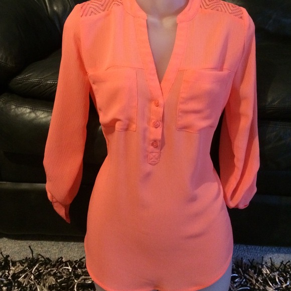 Size Small Chiffon Shirt