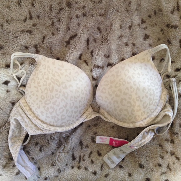 Love Pink 32B Push Up Bra