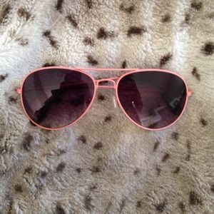 Pink aviator sunglasses