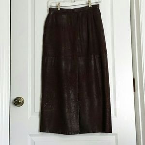 SOLD!! Brown suple leather skirt