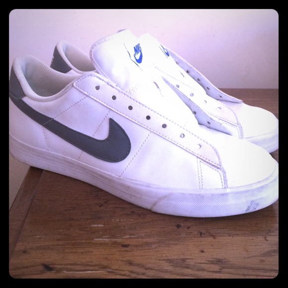 men's Nike sneakers