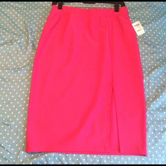 Bodycon pencil skirt💘MAKE ME AN OFFER💘