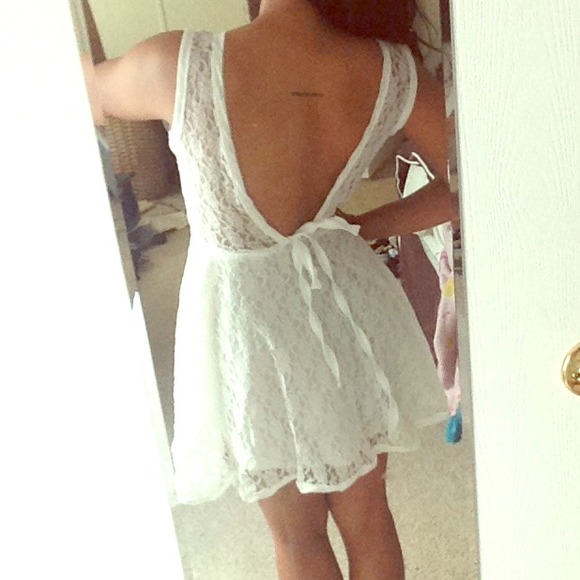 Sexy open v back white lace skater dress