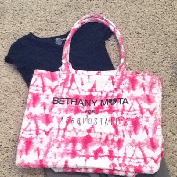 Bethany Mota tote- Aropostale💙