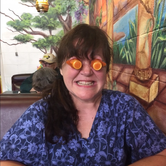 Meet Your Seller & Buyer!💕🌺💕✌️ - Picture 3 of 4