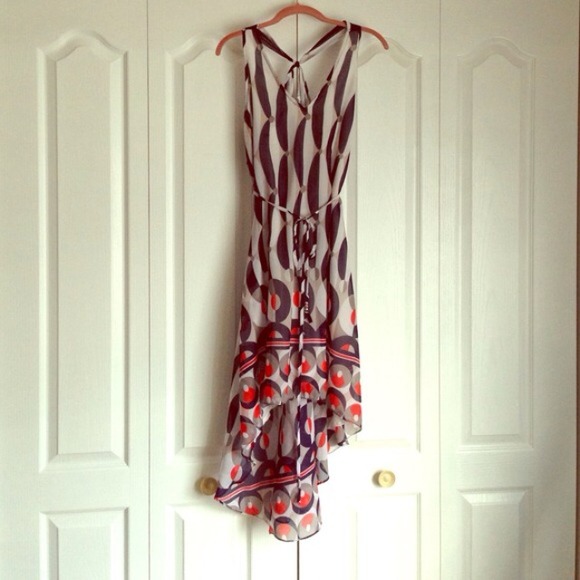 ❎❎Bundle❎❎Hi-low dress. 💙💛HP 10/25 - Picture 2 of 2