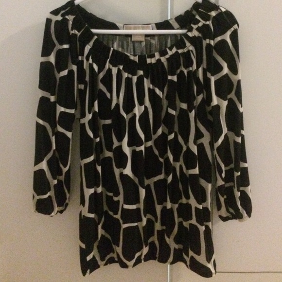Beautiful MK top