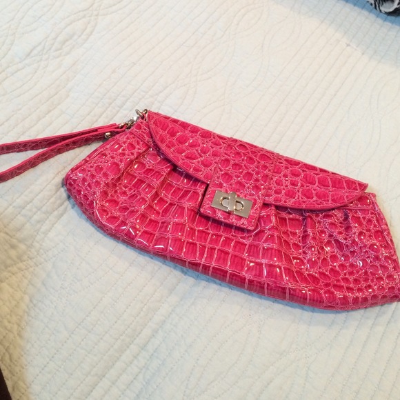 Express pink clutch