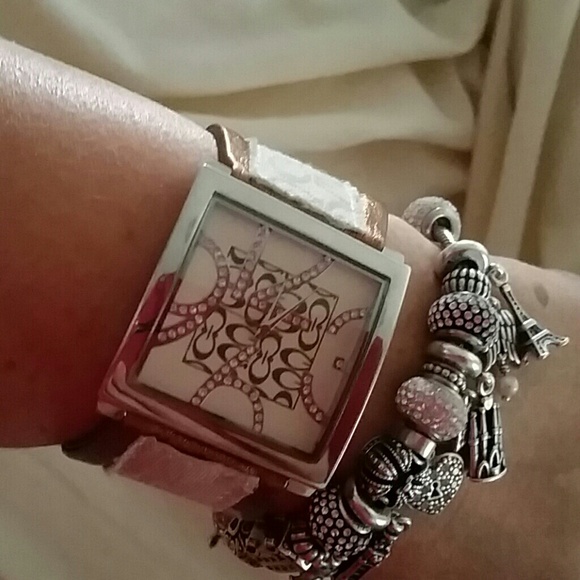 HOLD*FOR @tiffneysha * Fashion Watch