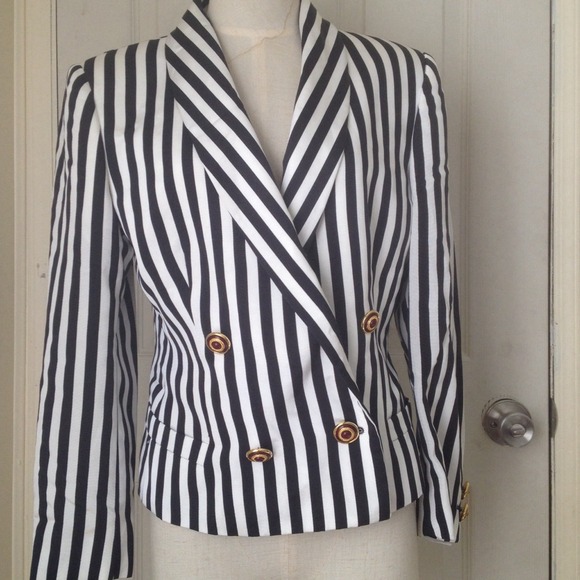 🎉🎉SOLD on Instagram 🎉🎉Vintage blazer - Picture 1 of 1