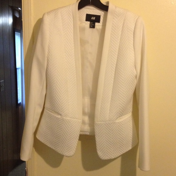 White quilted blazer