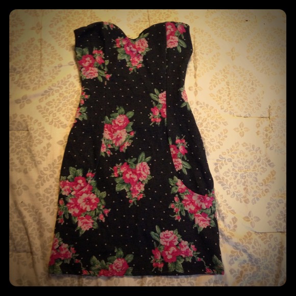 Flower 🌺🌸 strapless dress