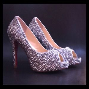 Swarovski Crystal "Louboutin-Inspired" Pumps sz 6