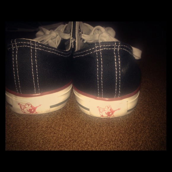 Shoes - Picture 1 of 1