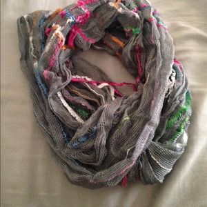 Color infinity scarf
