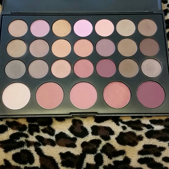 BH Cosmetics