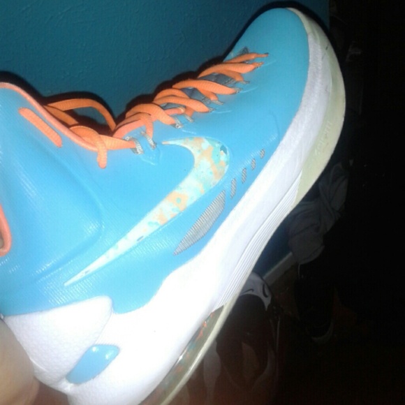 Kds - Picture 1 of 2