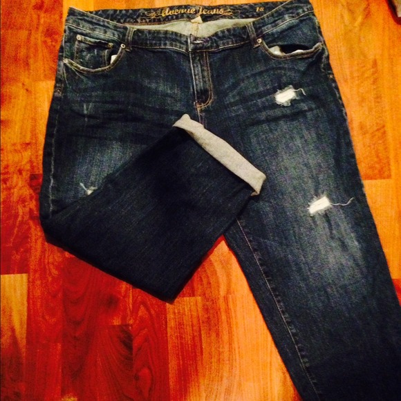 AVE BOYFRIEND JEANS