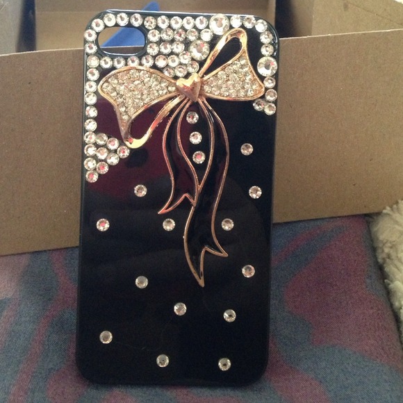 iPhone 4 bow gem case