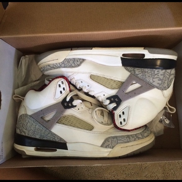 Jordan Spizike size 4.5Y