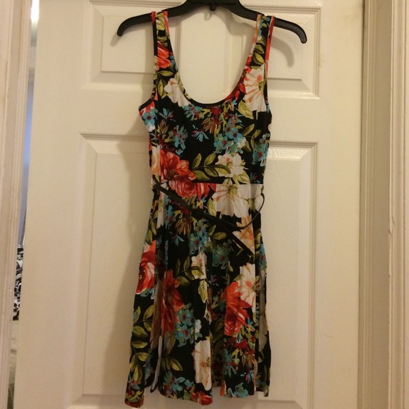 Dresses & Skirts - Bundle - Belted Floral Skater Dress