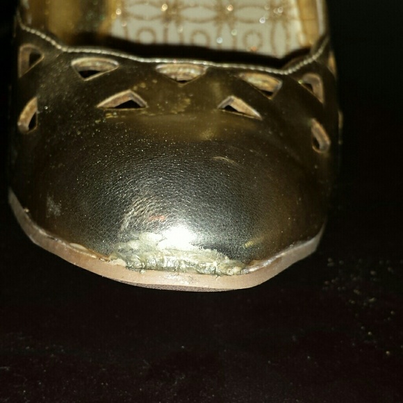 Qupid Gold Heels - Picture 4 of 4