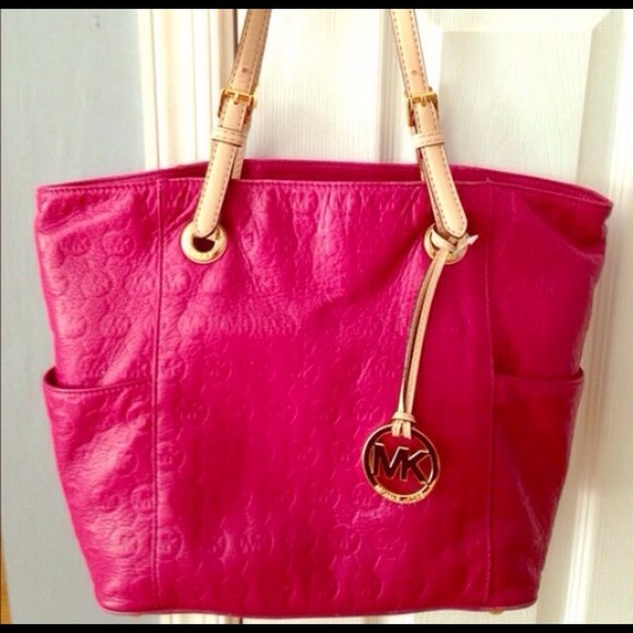 💯Authentic Michael Kors Jet Set Leather Tote!