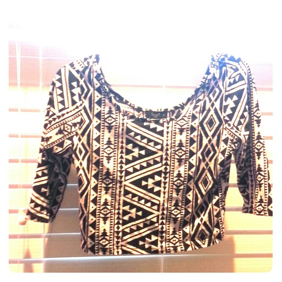 Crop top - Picture 1 of 1