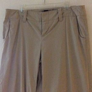 Gap khakis