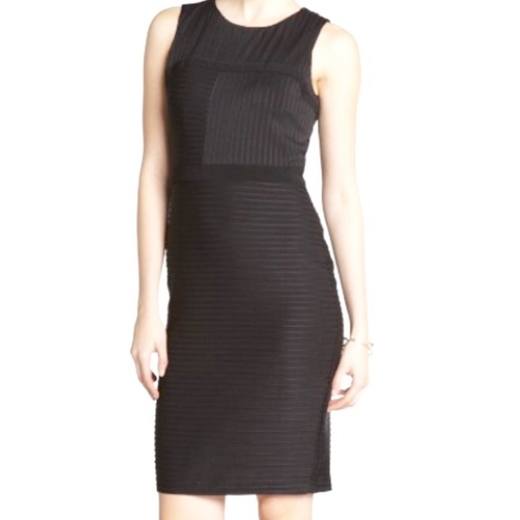 ‼️SALE‼️Textured and Ribbed Black Sheath Dress