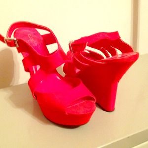 Poppy red sling back wedges
