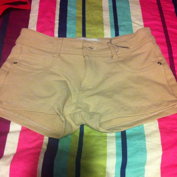Shorts - Picture 5 of 5