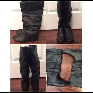 ✨FALL SALE!✨💥BRAND NEW💥 Leatherette Boots- Black