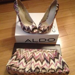 🎉Aldo bundle.. Heels and clutch🎉