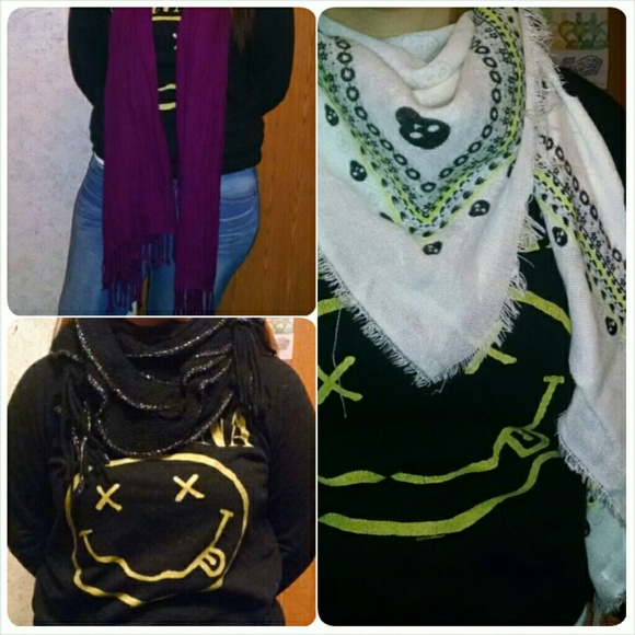 A bundle of 3 scarves