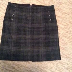 EUC Gap Plaid Skirt