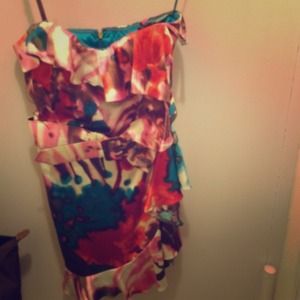 EXPRESS Belted ruffled cocktail/party dress Size 8