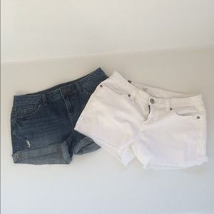 Denim shorts white and blue